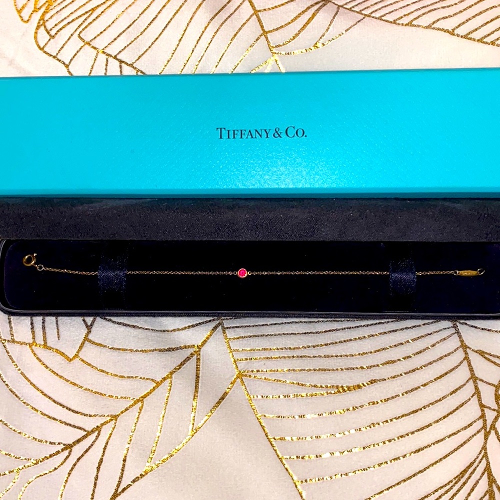 Tiffanys 18k Gold bracelet with Ruby detail